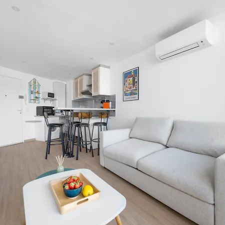 La Plage Cosy 2p Vue Mer & Montagne, Ac, Piscine, Plage * Roquebrune-Cap-Martin
